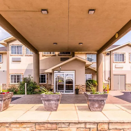 Quality Inn & Suites University