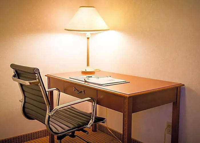 Quality & Hotel Laramie